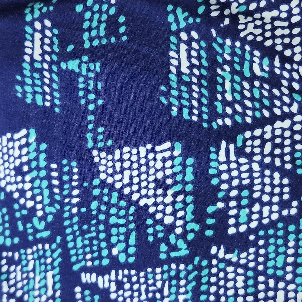 LULAROE LLR OS Patterned Buttery Soft Legging One Size